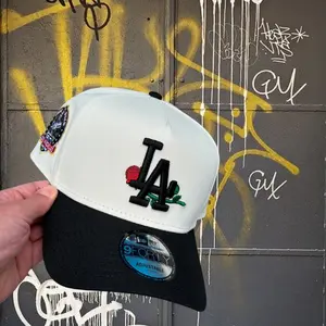 New Era Los Angeles Dodgers Rose 60th Anniversary Chrome Two Tone Edition 9Forty A Frame Snapback Cap Adjustable Cap, Curved Brim Baseball Hat, Premium Cotton Streetwear Sports Cap for Men and Women