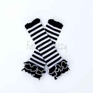 Black white striped leg warmers with ruffles, baby leg warmers, toddler leg warmers, Halloween leg warmers, pumpkin leg warmers, leg warmers with ruffles, fall leg warmers, leg warmers for kids, Thanksgiving leg warmers, cute leg warmers