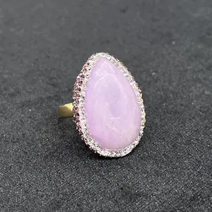 Women's Natural Baroque Freshwater Pearl Open Ring, Irregular Raw Crystal Finger Accessory, Quartz Statement Jewelry, Ideal Gift for Crystal & Pearl Rings Enthusiasts, Crystal Rings