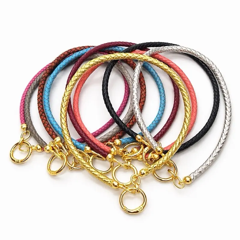 Maite Jewelry.                                             NUDO IMPERIAL necklece