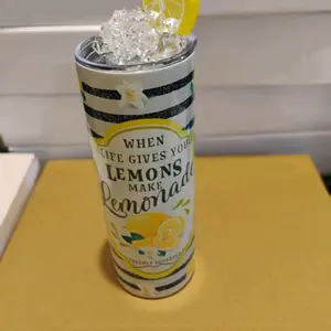 Lemonade Tumbler - Freshly Squeezed Design with "When Life Gives You Lemons Make Lemonade" Quote
