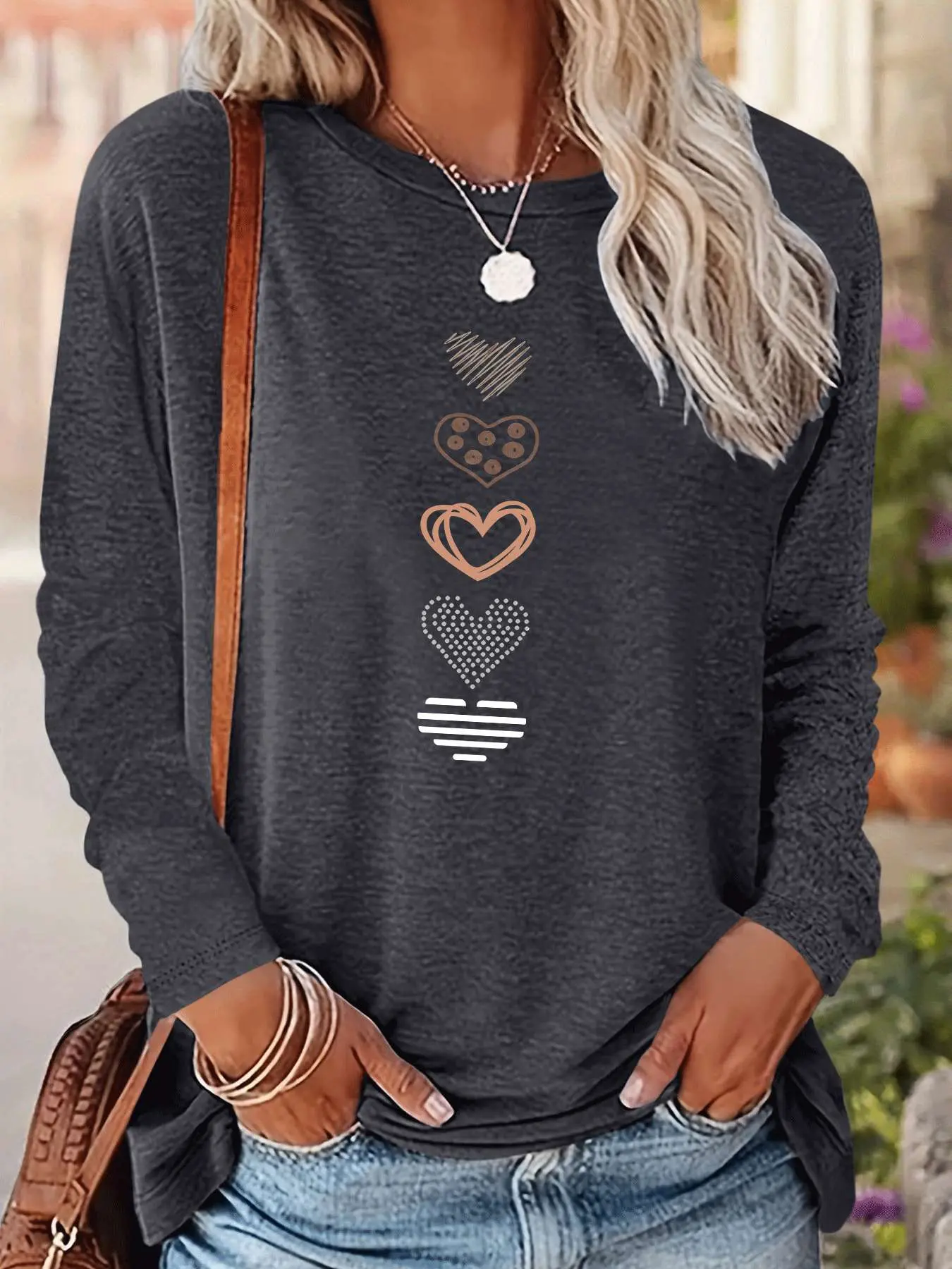 Hearts Valentine's Day  Women's printed T-shirt  Casual Streetwear Lightweight Round Neck Crewneck Graphic Daily Commuter long-sleeve T-shirt，TikTok Trending T-shirt Women ，Outfit Murah T-shirt Wanit,Comfortable Fabric, Fitted