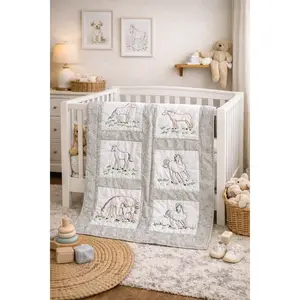 Amish hand quilted  lap quilt or baby quilt
