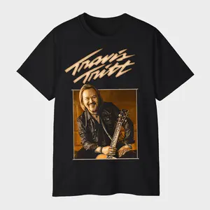 Travis Tritt Solo Acoustic Tour Photo T-Shirt – Classic Country Concert Tee Vintage Style
