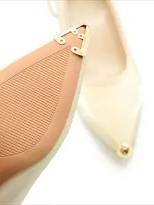 1 pair of anti-kick metal toe protective cover, pointed toe toe protective cover, high-heeled shoe repair accessories, wear-resistant bag toe toe cover protection