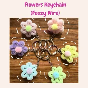 Fuzzy Wire | Flower Keychain perfect for keys,bags,purse,student,gifts decorations modern