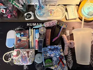 Deluxe Burnout Box (23 Items)- Healthcare Gift Box