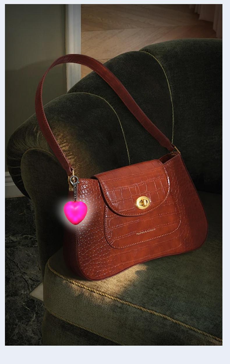 Love Wallet Tote Bag Touch Sensing Light Leather Handbag with Chain Strap for Women Heart-Shaped Illumination Functional & Stylish Accessory Love Wallet Tote Bag Touch Sensing Light Leather Handbag with Chain Strap for Women Heart-Shaped Illumination Functional & Stylish Accessory