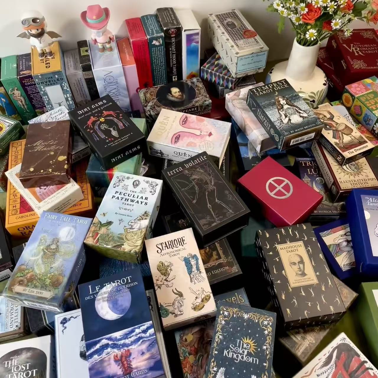 Tarot Cove Random Tarot Blind Box, Premium Paper Tarot Deck Surprise Set with Guidebook, Beginner Friendly Mystery Witchy Tarot