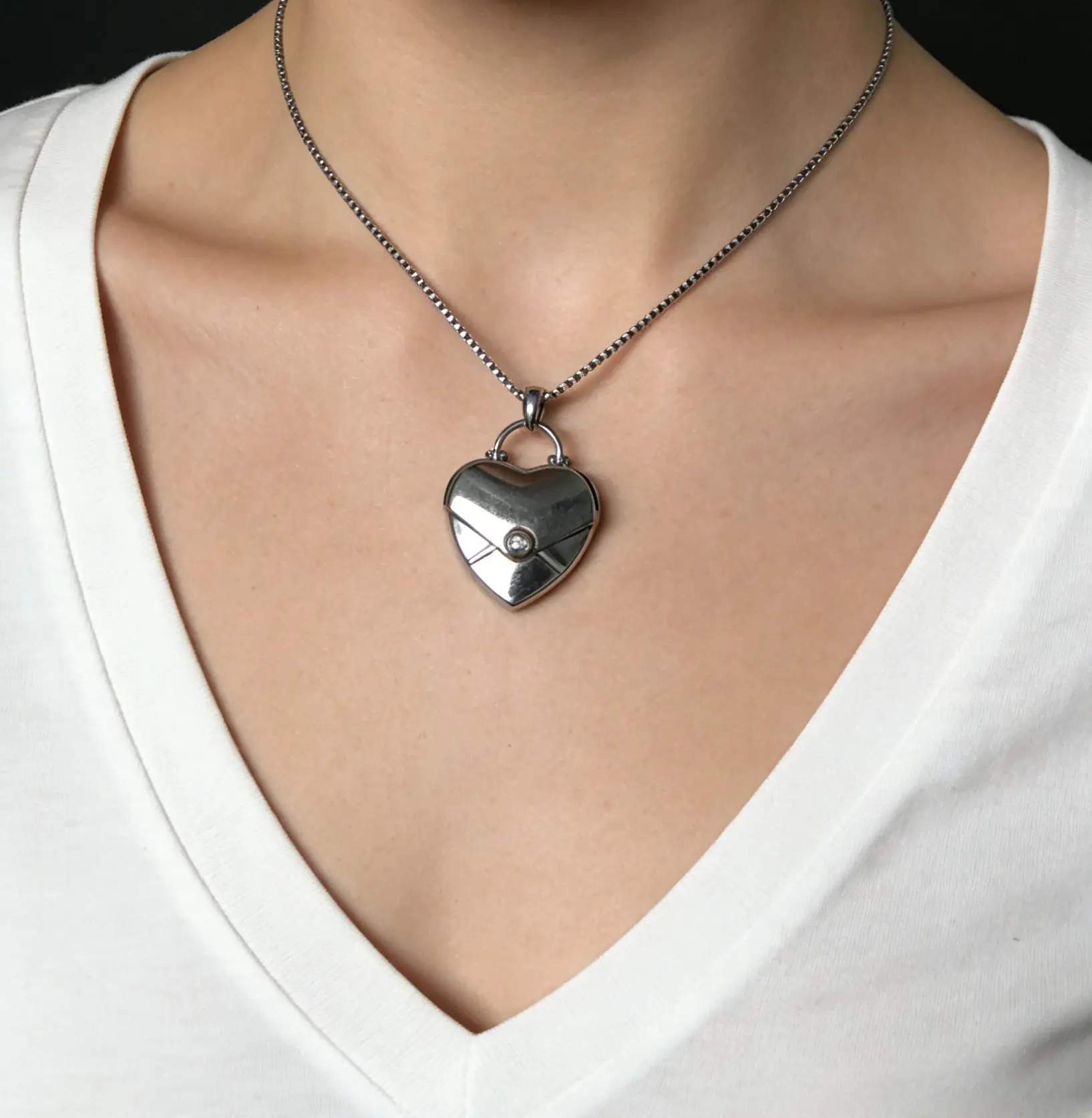 Smooth surface magnetic suction heart-shaped envelope pendant necklace DIY engraving can be opened - commemorative jewelry