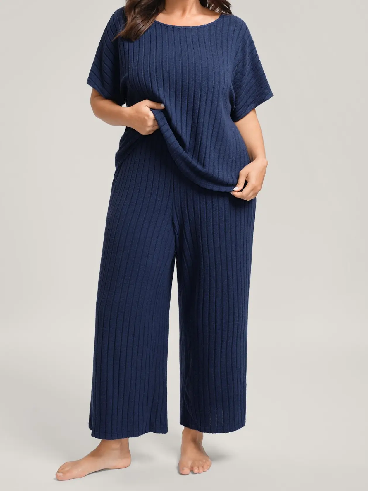 BLOOMCHIC Women's Lady's Basic 2-Piece Loungewear Set [M-6X] - Soft Stretch Spandex Shortsleeve Top,Pocket Bottoms,Comfy Summer Pajama Set for Vacation,Summerfinds, 2 Piece Sets, Two Piece Sets Women