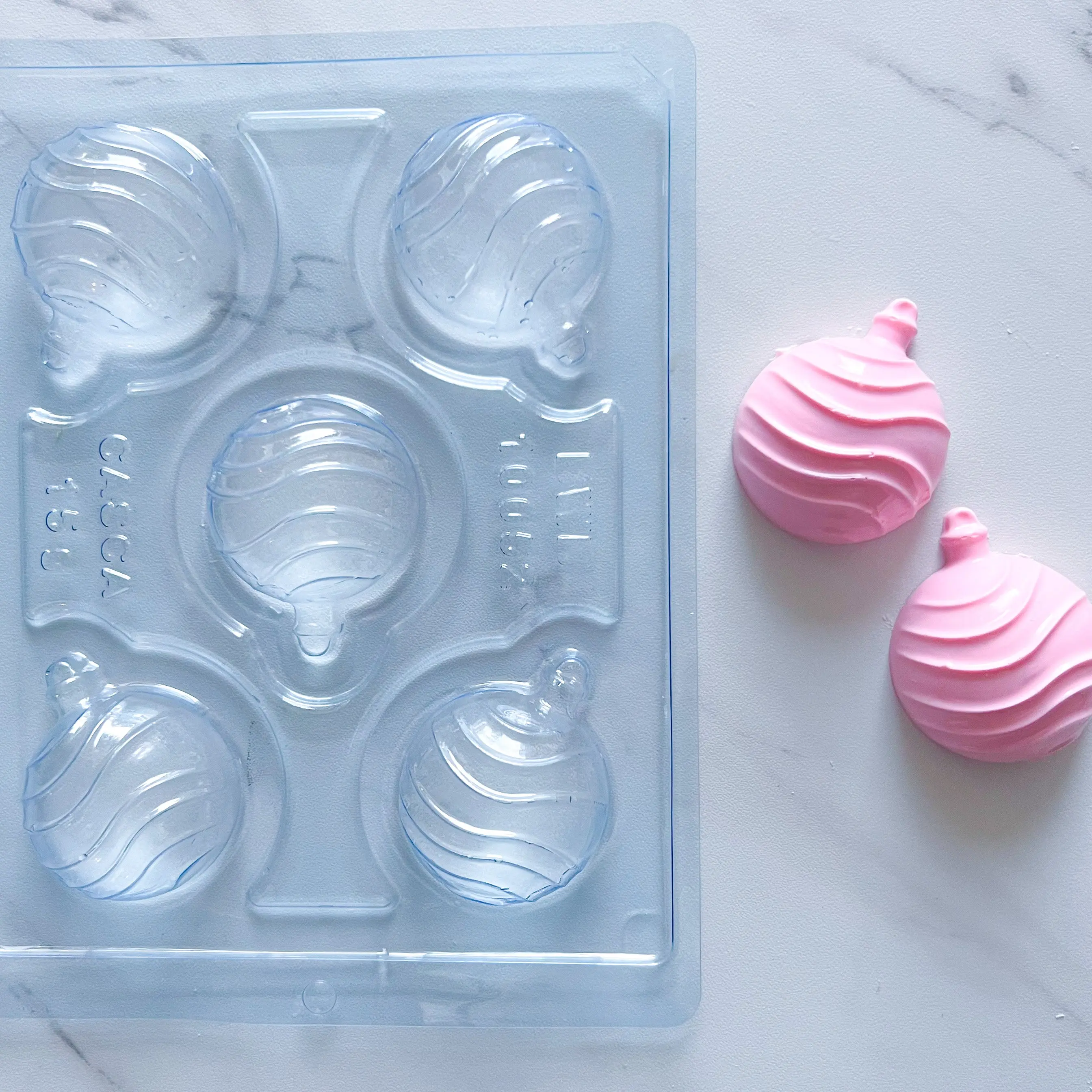 WAVY CHRISTMAS ORNAMENT (3 PART) CHOCOLATE MOLD