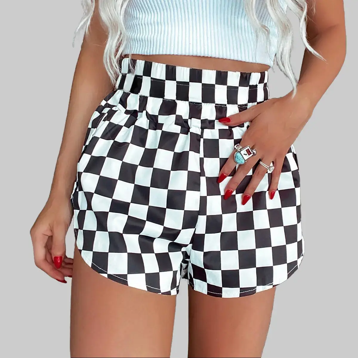 Women's Curvy Clothing Checked Plaid High Waist Above-Knee Shorts - Curvy Women Plus Size, Chic, S-4X, Comfy Elastic Waist, Side Slits, Pockets, Casual for Game Day, Daily Wear