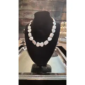 Heart & rectangle shaped with a baroque bow necklace