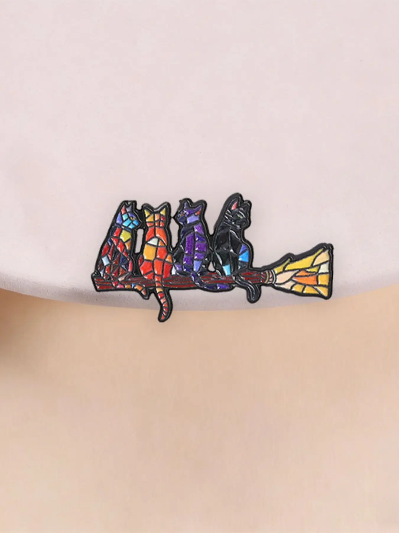 Mystery Witch Cats Enamel Pins Halloween Broom Vintage Gothic Alloy Brooch Lapel Backpack Badge Fashion Jewelry Accessories Gift for Friends