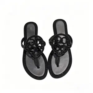 Black Rhinestone Flip Flops for Women  Dressy Sparkly Thong Sandals with Decorative Medallion, Comfortable Flat Slide Sandals, Summer Beach Wedding Party Daily Wear