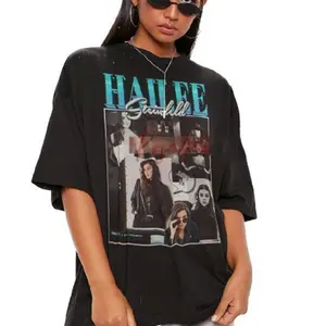 Hailee Steinfeld Retro Vintage T-Shirt - Homage Tees Classic Cotton
