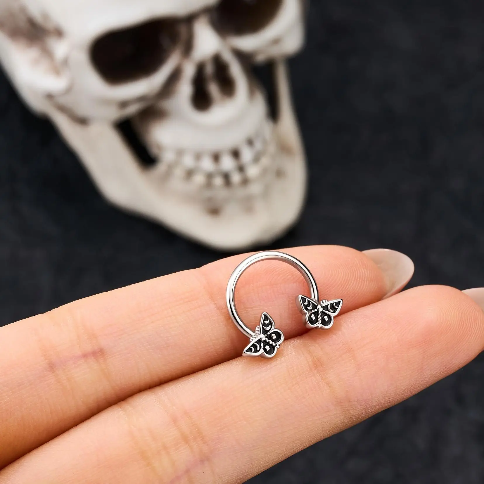 OUFER Halloween Moon Phase Septum Ring