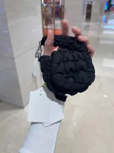 Women's Solid Color Ruched & Quilted Design Coin Purse, Fashionable Mini Handbag for Earphone & Key, Casual Trendy Versatile Coin Storage Bag, Elegant Minimalist Handbag