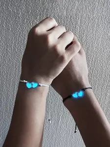 Fashion Night Glow Heart Bracelet Set, Stainless Steel Material, Eco-Friendly Color Retention, Perfect Gift for Couples & Holidays