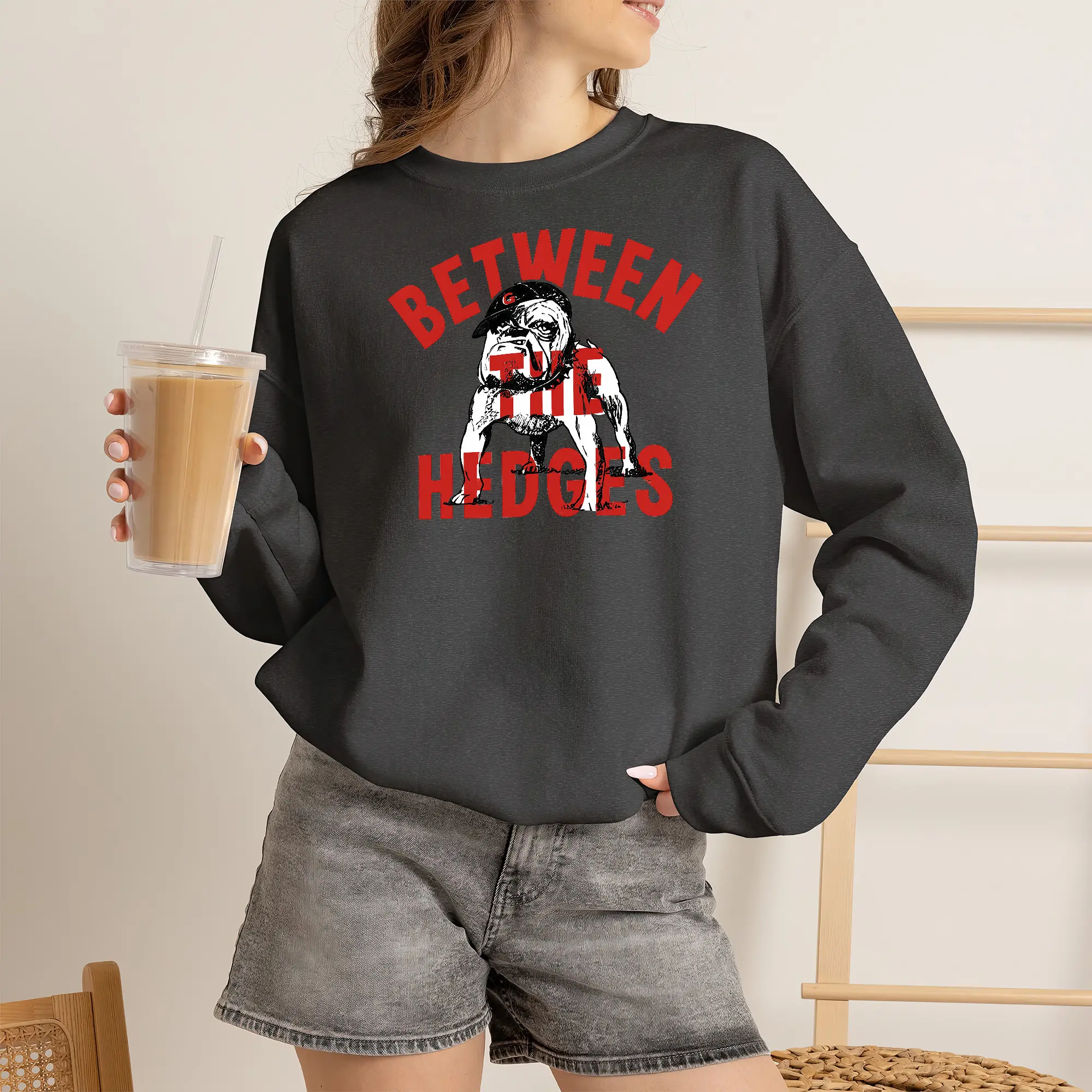 Vintage Georgia Between the Hedges Sweatshirt, Retro Bulldogs Football Crewneck, Classic Athens Game Day Pullover, College Fan Gift