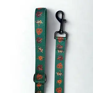 Valentine Traditional Tattoo Dog Leash in Emerald Green
