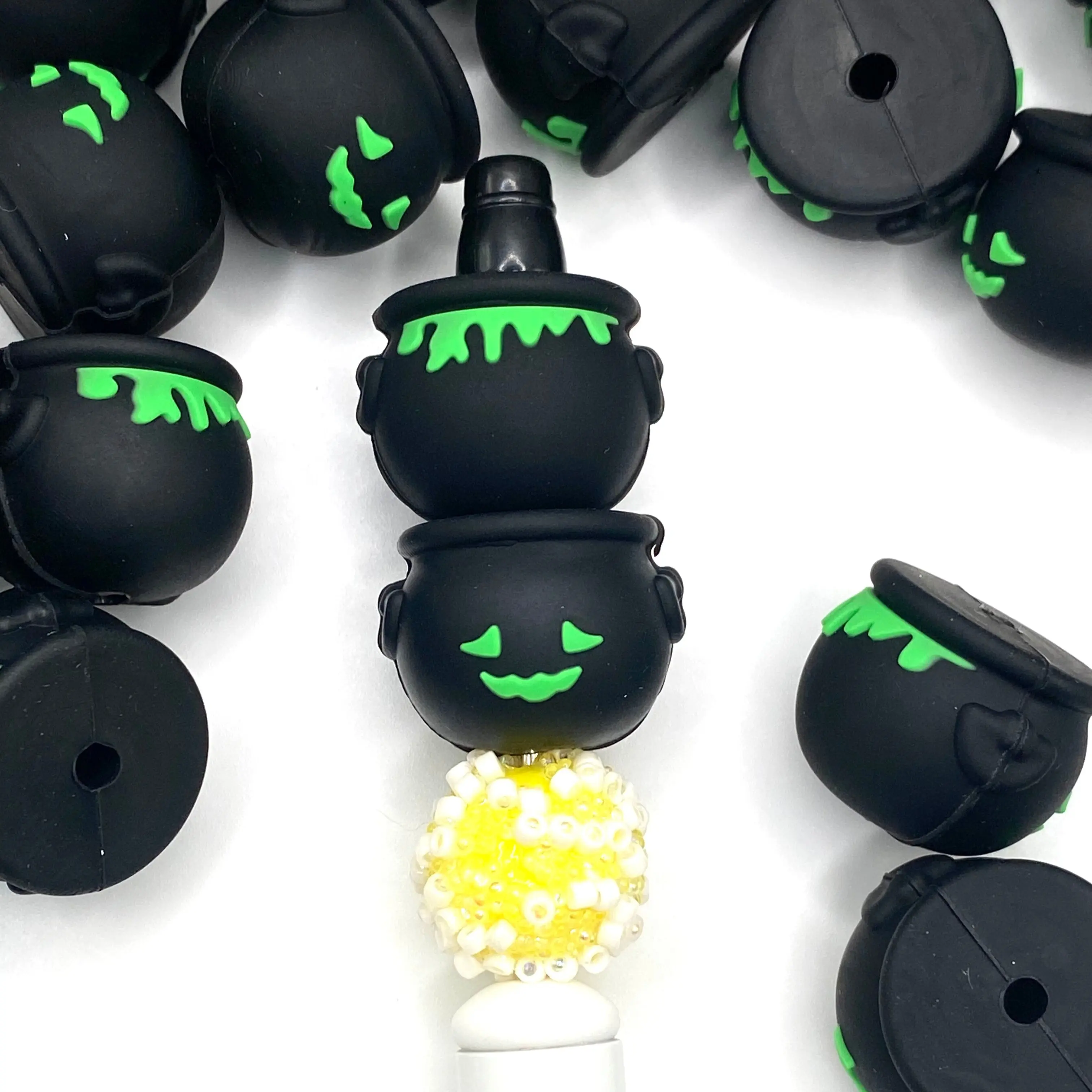 1pc The Leaky Cauldron 3D Silicone Focal Beads - Witches Brew Crafting & Beading DIY