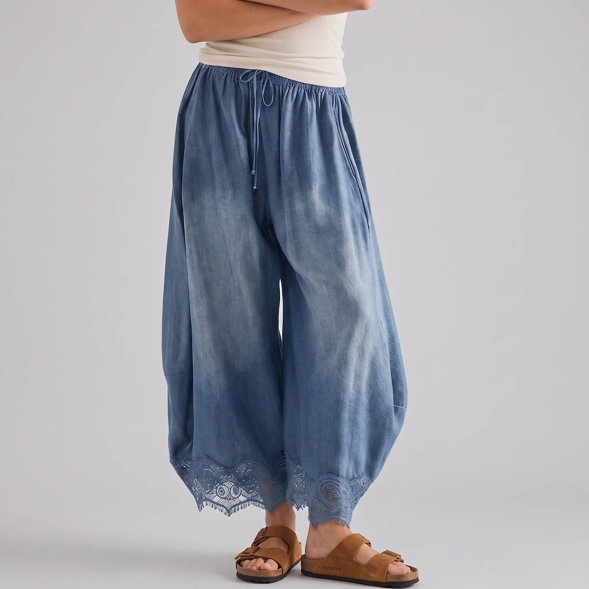 Women'sChambrayDenimBalloonHaremPants,CroppedWideLegJeanswithCrochetLaceTrimHem,ElasticWaistwithDrawstringSlouchedLanternSilhouette,LooseCasualPantsforVacationBeachSummerFestivalOutfit