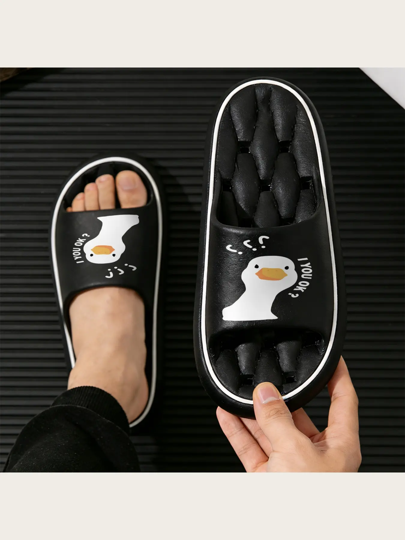 Funny Duck Slippers Women Men Cartoon Animal House Shoes Soft Comfortable Indoor Slippers Non-slip Sole Warm Winter Home Slippers Cute Duck Face Design Lightweight Cozy Footwear for Adults Casual Dail