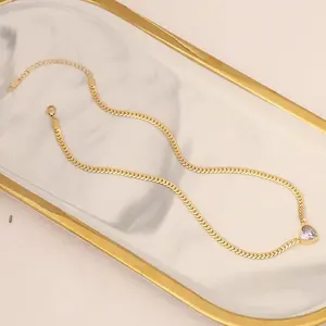 Collar Corazón Dorado 18K | Cadena Cubana | Joyería Fina para Mujer