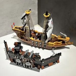 DIY assembled Toys Pirate Ship Model Siege Pirate Ship Building Block Set Pirate Ship with Small Figures Creative Toys Best Gift for Friend Family