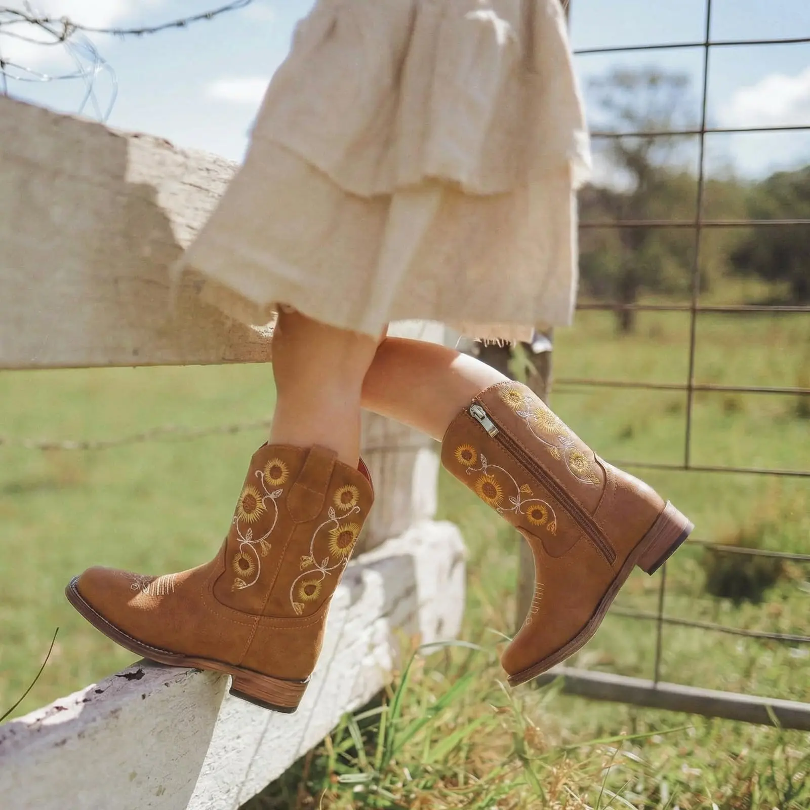 Girls' Western Cowboy Boots - Sunflower Embroidery, Square Toe, Side Zipper, Rubber Sole, for Toddler & Little Kids, Ideal for Party, Western Elegance, Outdoor, Rodeo Life Outfits, Cowgirl Fashion, Western Ootd