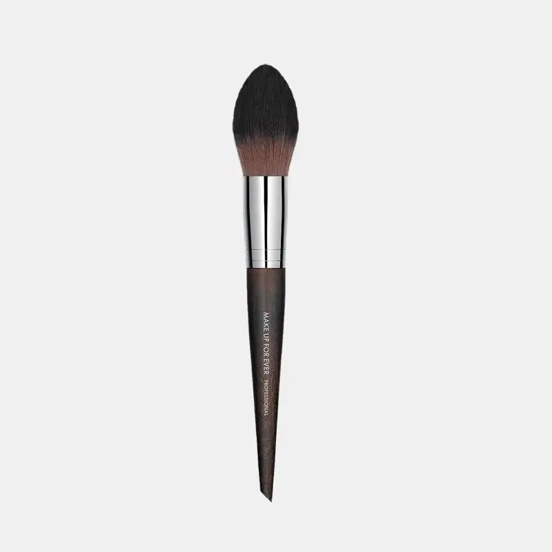 Artisan Brush #160 - Easy Blush Application Brush Artisan Brush #160 - Easy Blush Application Brush
