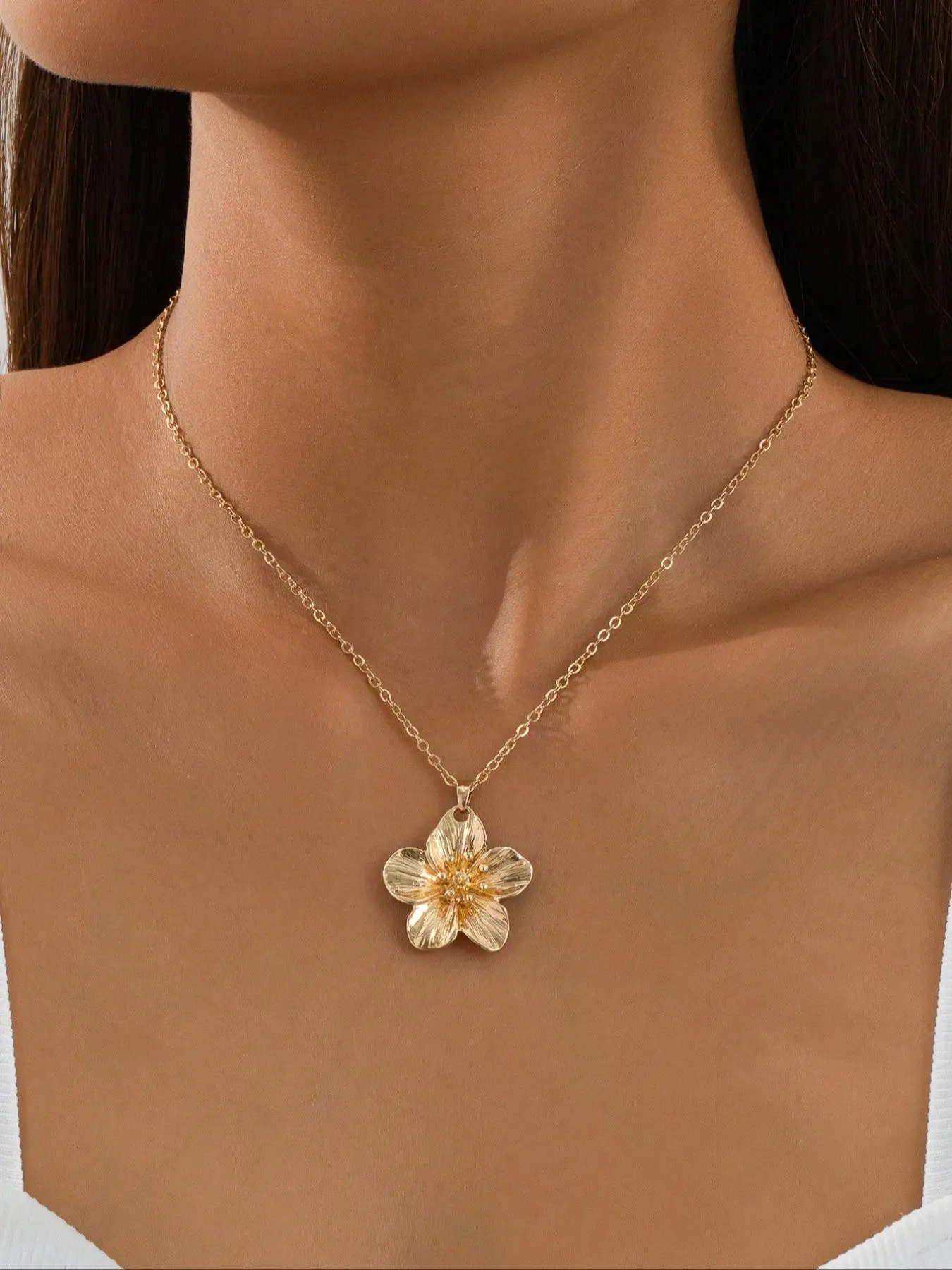 Flower Design Pendant & Chain Statement Necklace for Women, Elegant Necklace, Fashion Jewelry for Party, Daily Clothing Decor, Exquisite Jewelry Gift, Non Tarnish Jewelry, Fashionable Accessory, Fashion Jewelry Accessories, Alloy Necklace