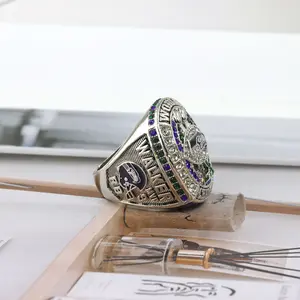 HY 2025 RING AND BOX SET