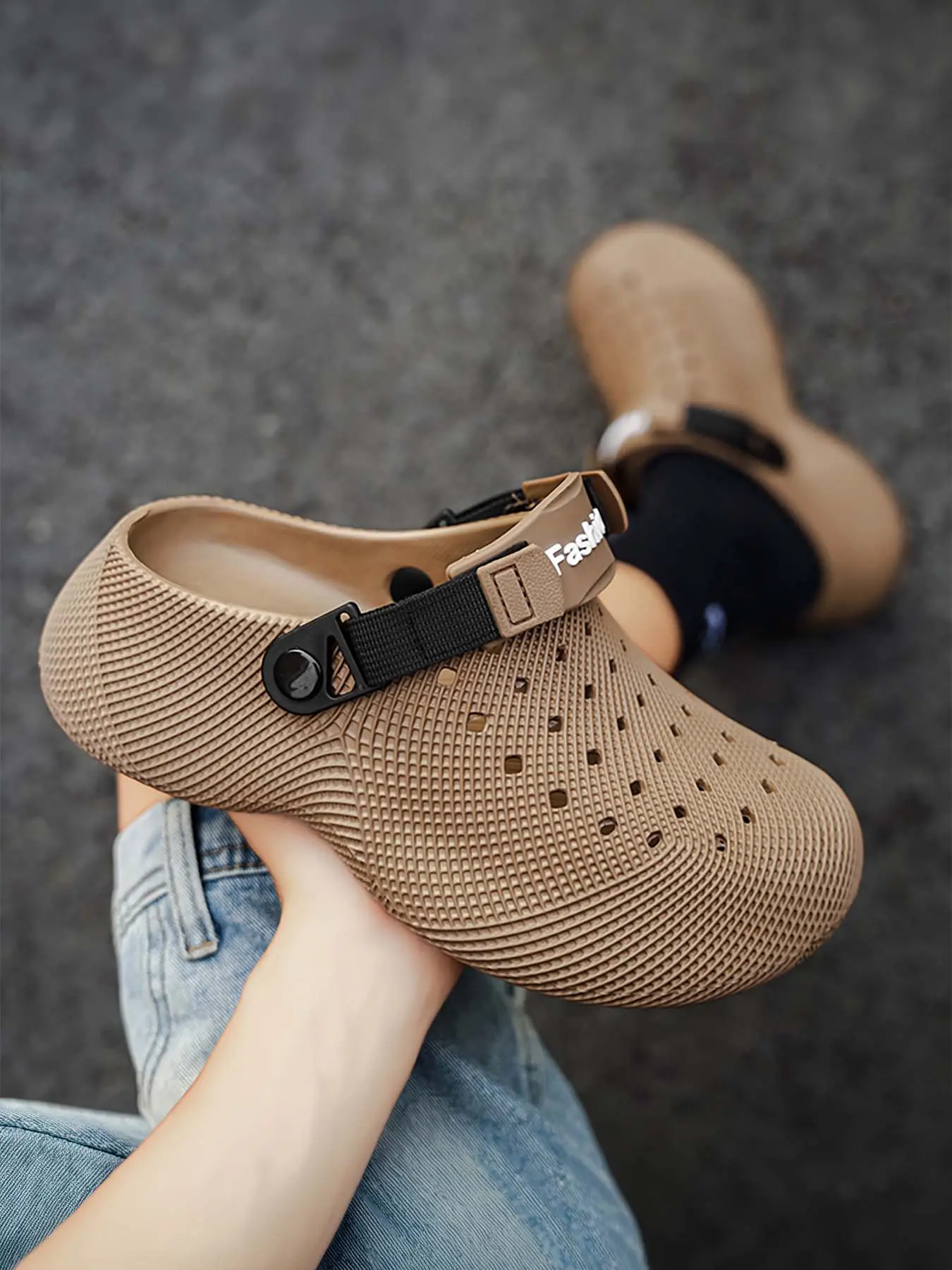 Men's EVA Thick-Sole Non-Slip Slip-On Slippers, Lightweight Beach Slippers, Slipper Sandals, Dual-Use for Outdoor and Beach Footwear
