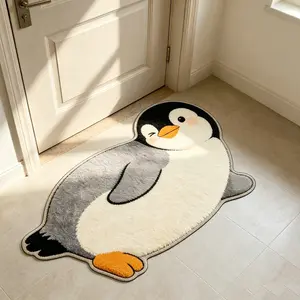 Cartoon Penguin Shaped Rug, Cute Penguin Design Carpet, Living Room Bedside Reading Area Decor Pad, Soft Plush Washable Mat, Multi-Scene Use