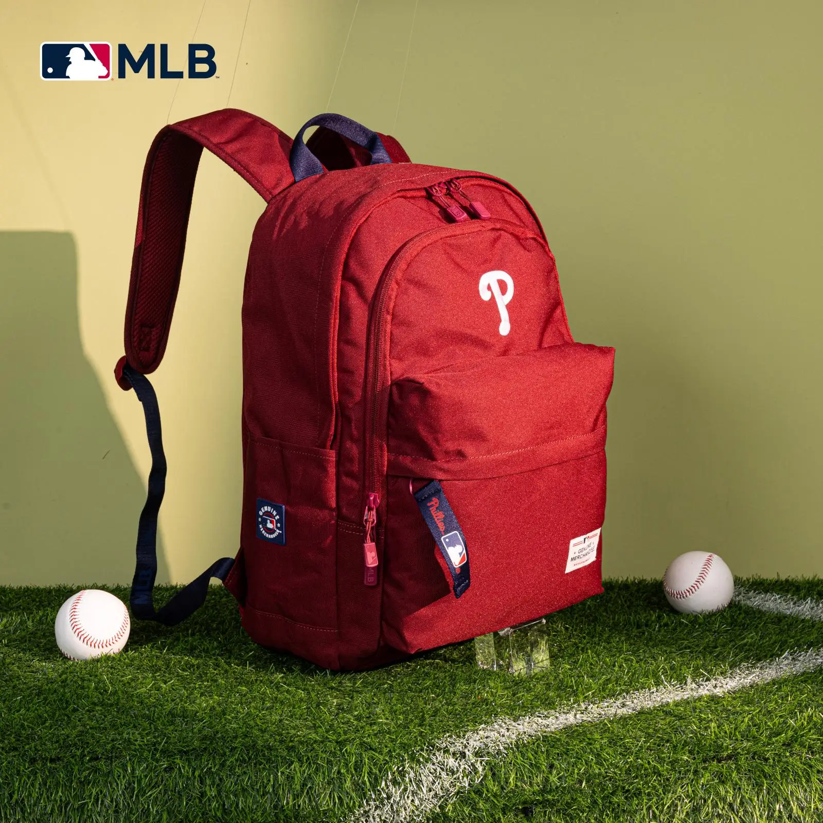 MLB Gameday Essential Philadelphia Phillies Waterproof Polyester Laptop Backpack with Padded Divider and Front Zipper Pocket for Back to School