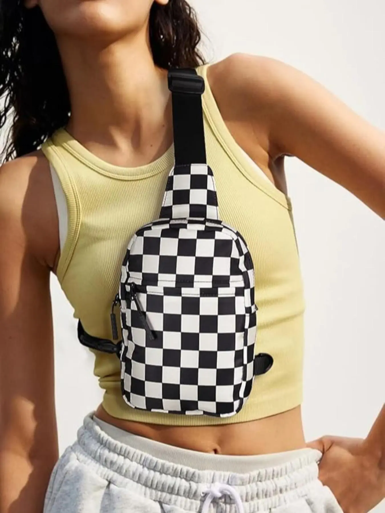 Adjustable Strap Chest Bag Waist Pack, Casual Waist Bag, Lightweight Waterproof Belt Bag Plaid Design Checkered Bum Bag, Checkered Fanny Pack, Ideal for Cycling Sports Travel Daily Use