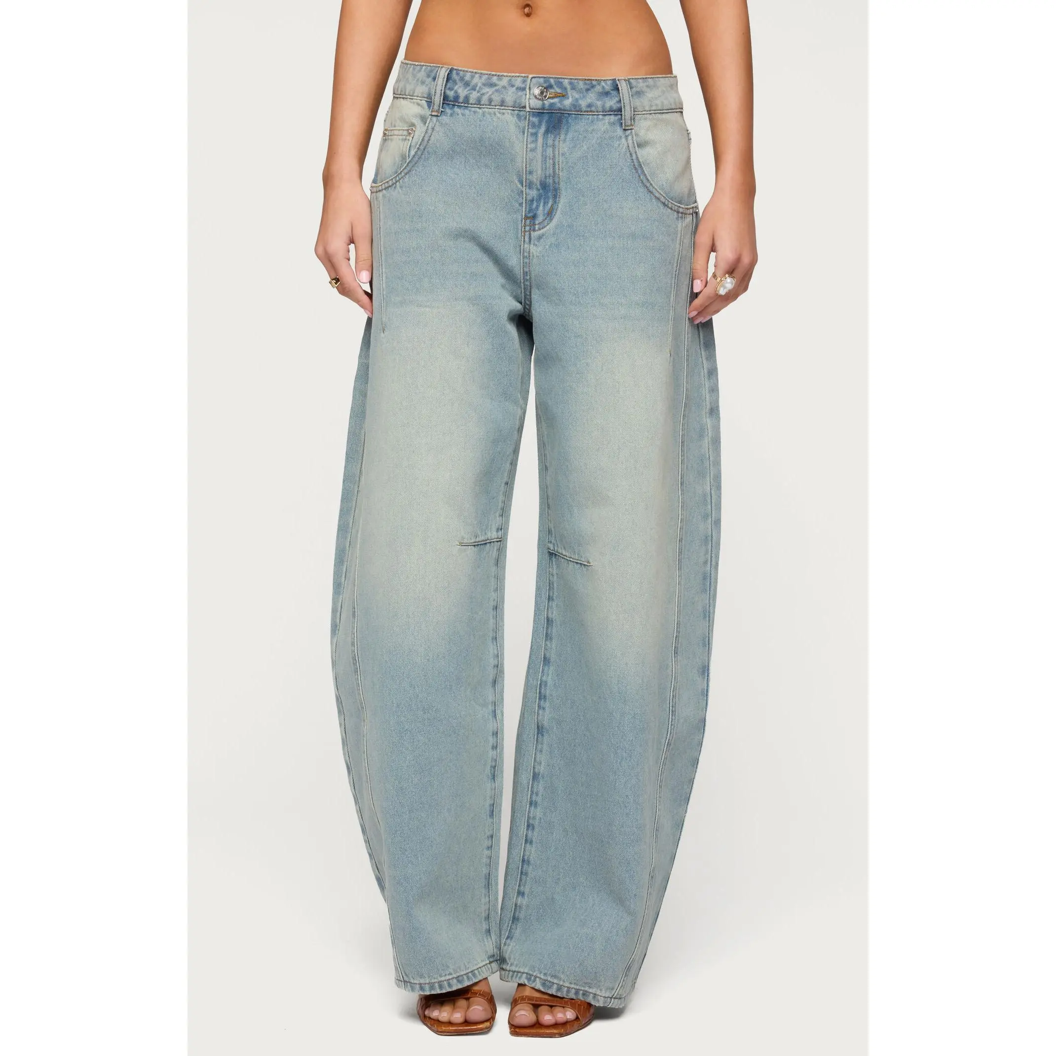 Edikted Women's Ilara Low Rise Barel Jeans