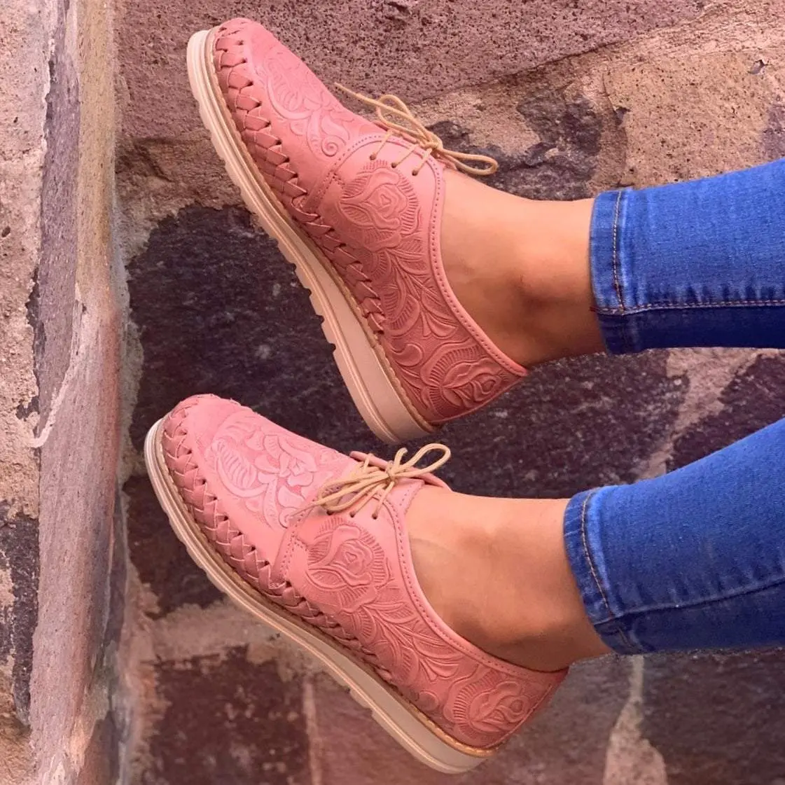 Valeria Tooled Huarache Sneakers - Rose Pink