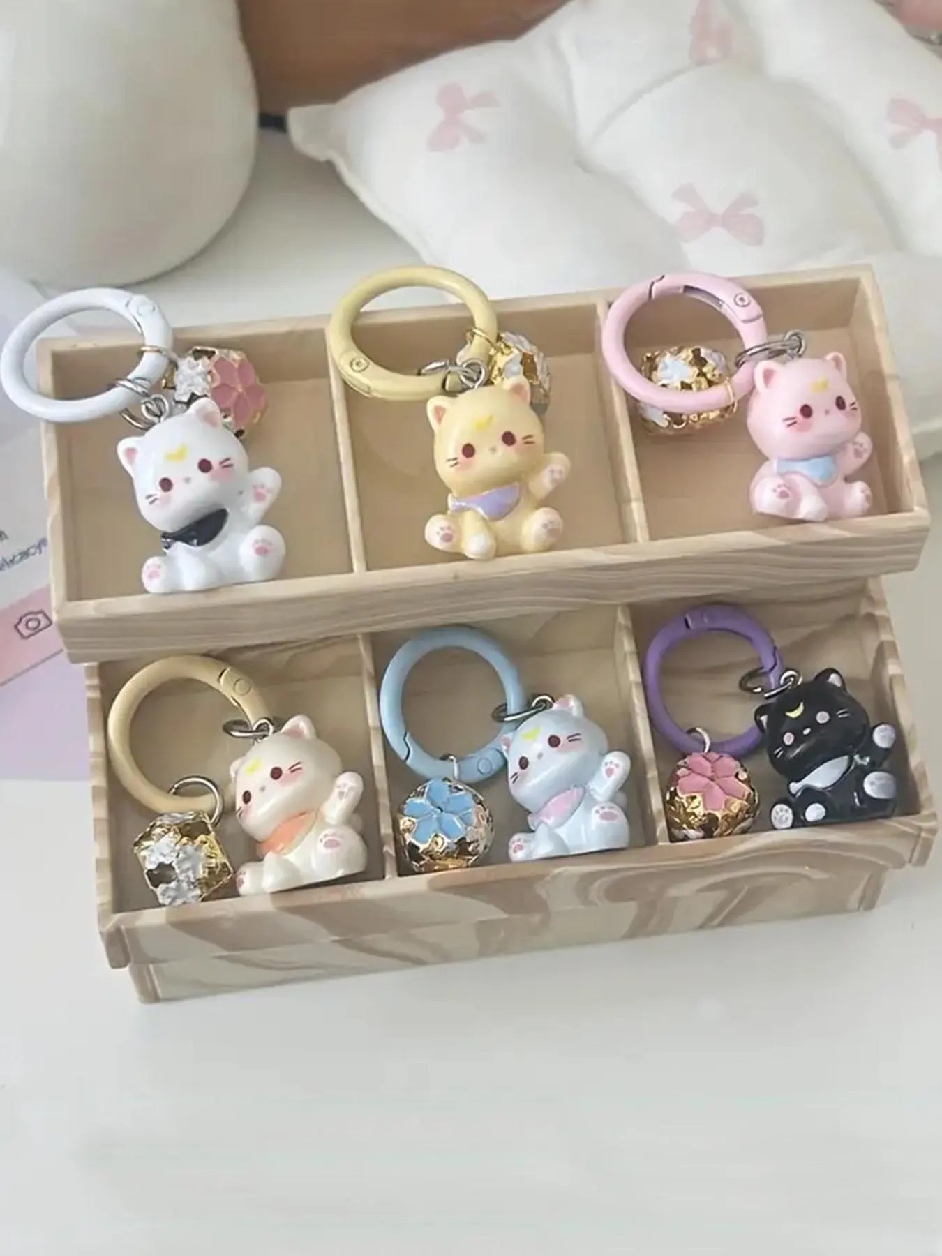 6pcs 3D Cat Cartoon Bell Keychain, Keychain Set, Cute Keychain Accessory, Multi-Color Cat, Bagged, Cute Charms Keychain, Cute Pendant For Student Backpack, Keychain For Bags, Girl Bag Accessories, Bestie Gift, Birthday, Holiday Gift