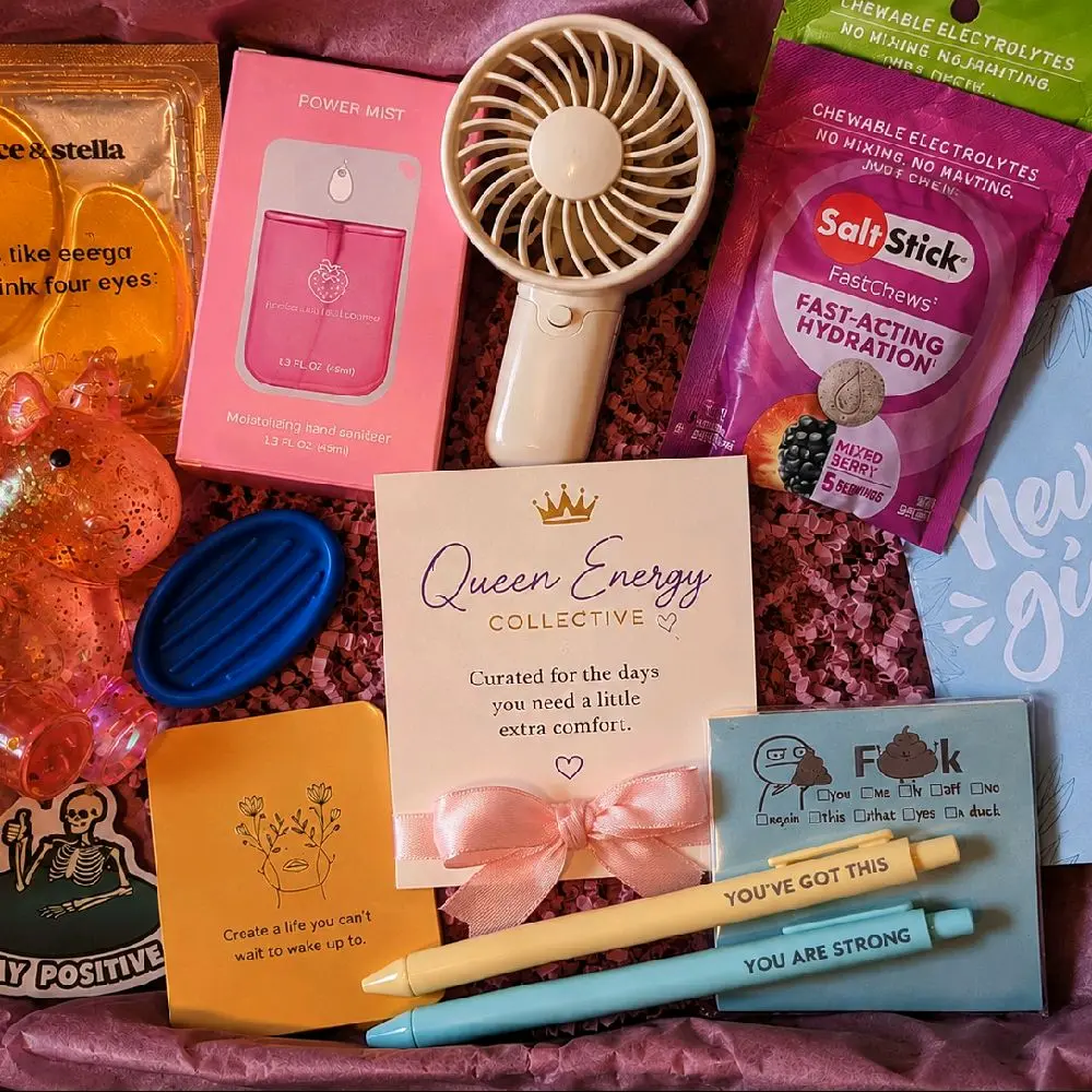 Portable Fan Self-Care Gift Set for Women,and for Cozy Relaxation