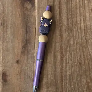 Beaded pen