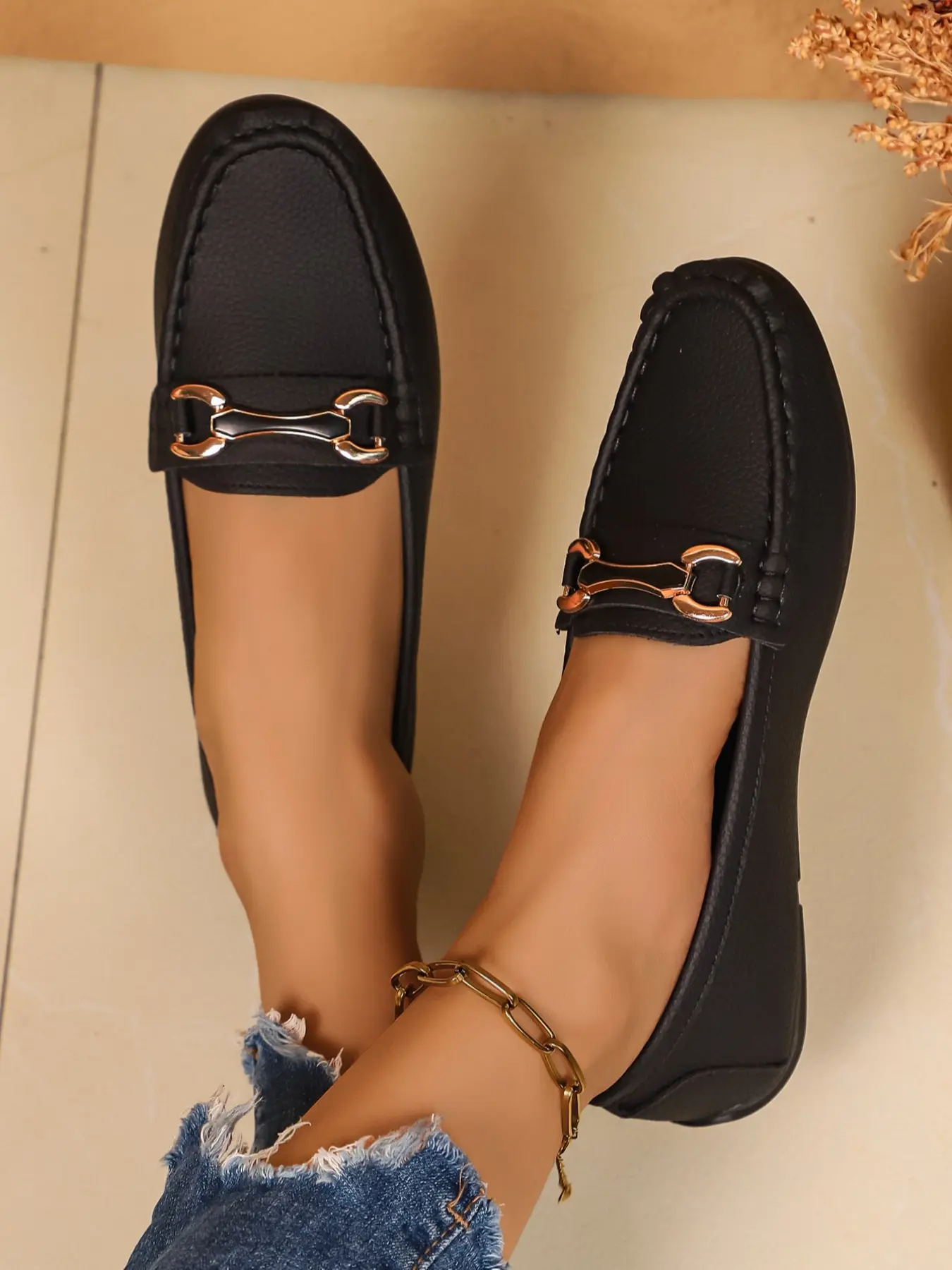 Women's Comfortable Walking Flats, Stylish Slip-On Casual Shoes, Ideal for Work, Office Commuting Shoes, Versatile Fashion Choice All Year Round, PU Leather Loafers, Daily Wear Shoes