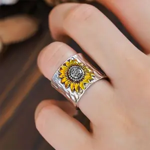 Unisex Wide Band Sunflower Themed Artificial Gemstone Ring for Adults, Unique Rings, Stylish Daily Index Finger Fashion Jewelry Accessory