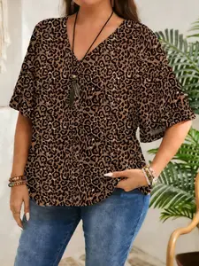 【Plus Size】Comfortable V Neck Short Sleeve T-Shirt with All over Leopard Print, Sparkle Details, Loose Batwing Design for Everyday Fashion
