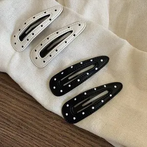 2pcs Cowgirl Core Polka Dot Hair Claws， Black & White Leather Hair Clips for Women， Y2K Retro Claw Clips for Medium Hair， Gift for Girls