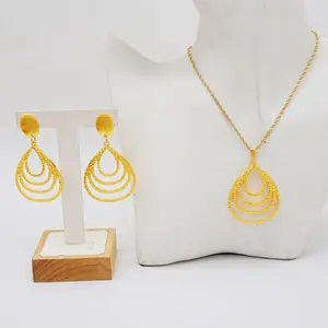 Gold Hollow Water Drop Pendant Necklace Earrings Matching Wedding Dinner Luxury Jewelry Custom Necklace For Girlfriend