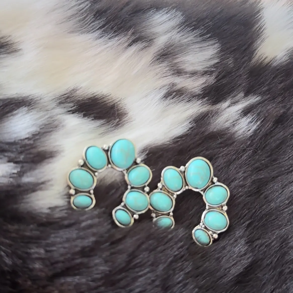 Turquoise Flower Drop Earrings - Fashion Accessory